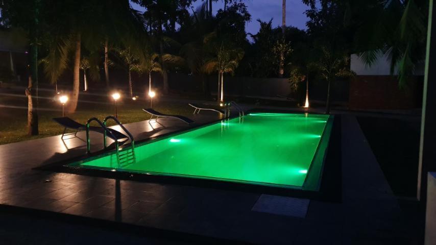 Temple Pond Villa Colombo Piliyandala Buitenkant foto